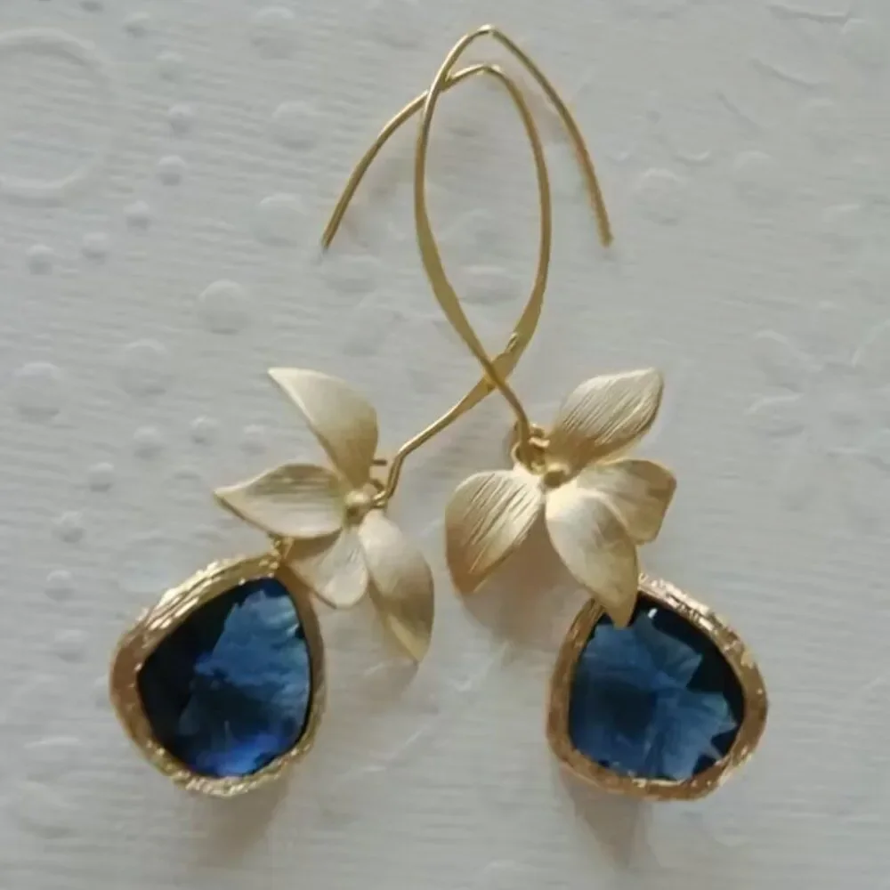 Earrings Sapphire Blue & Gold Orchid Catching Light Reflections 
